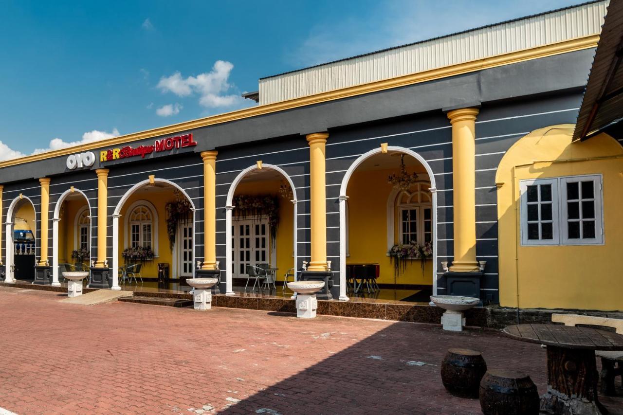 Oyo 1228 R & R Motel Johor Bahru Exteriör bild