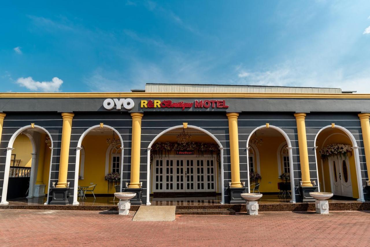 Oyo 1228 R & R Motel Johor Bahru Exteriör bild