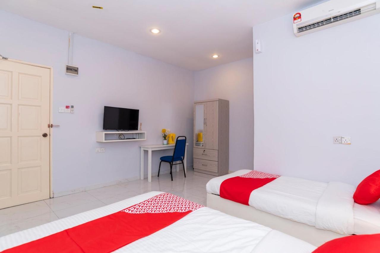 Oyo 1228 R & R Motel Johor Bahru Exteriör bild