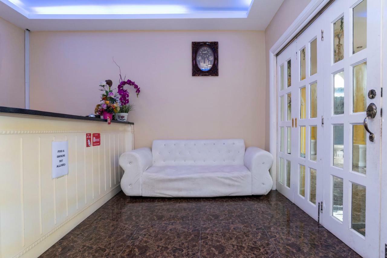 Oyo 1228 R & R Motel Johor Bahru Exteriör bild