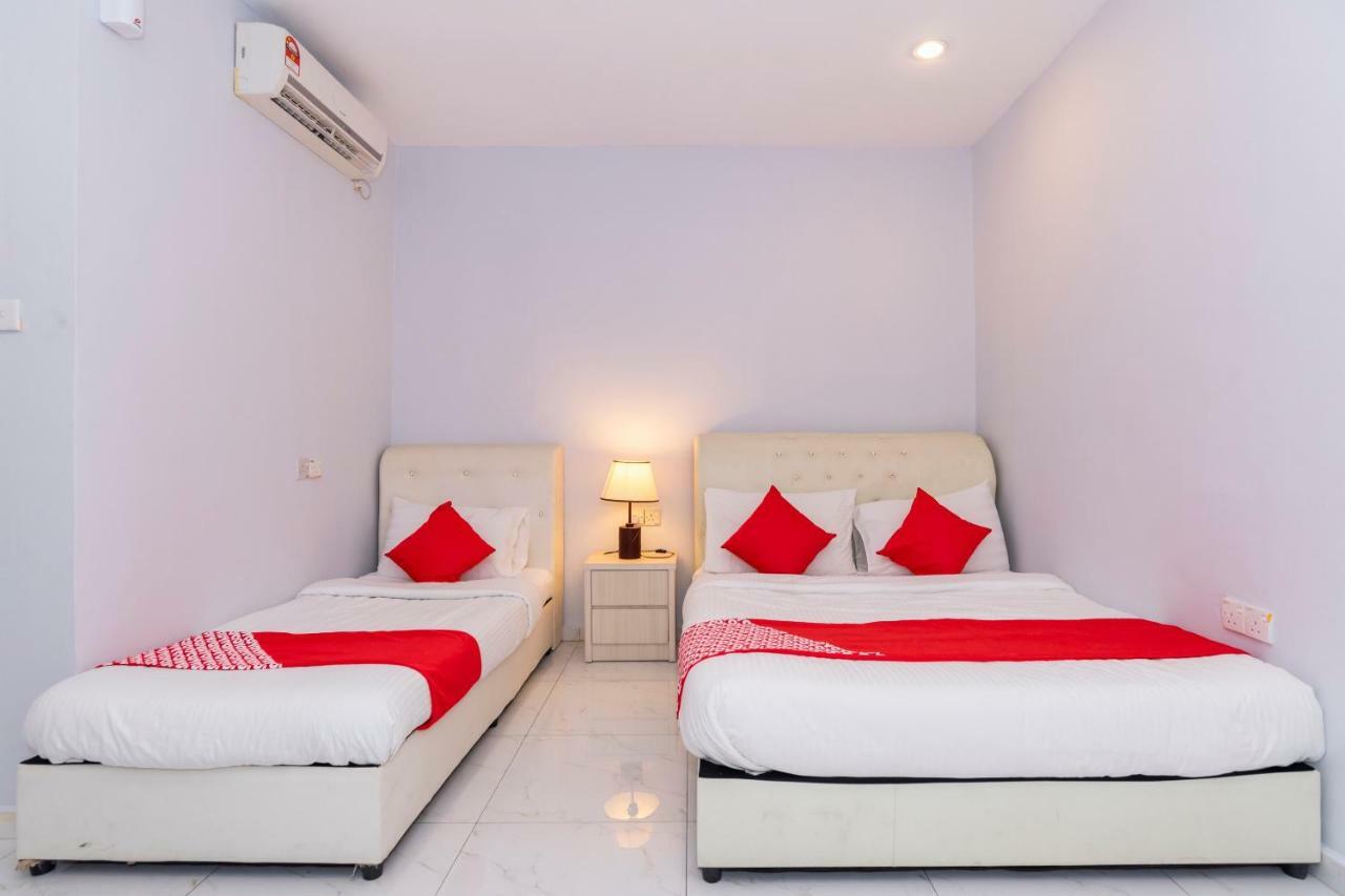Oyo 1228 R & R Motel Johor Bahru Exteriör bild