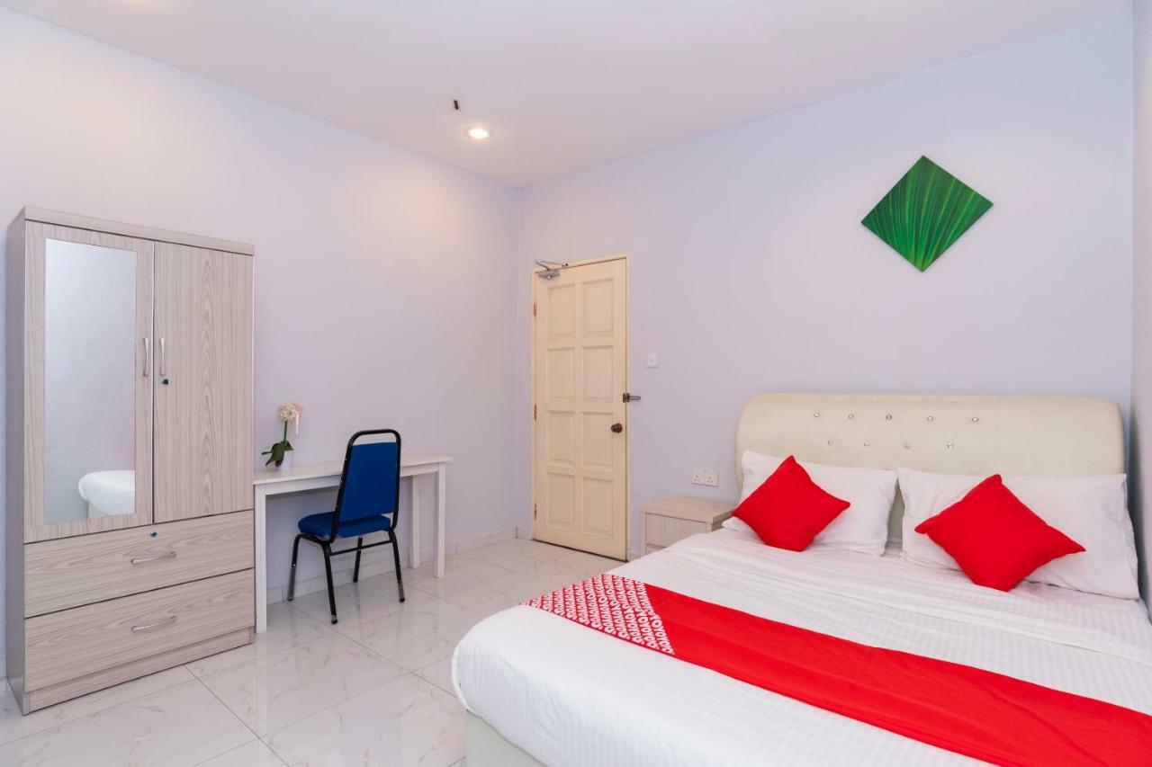 Oyo 1228 R & R Motel Johor Bahru Exteriör bild
