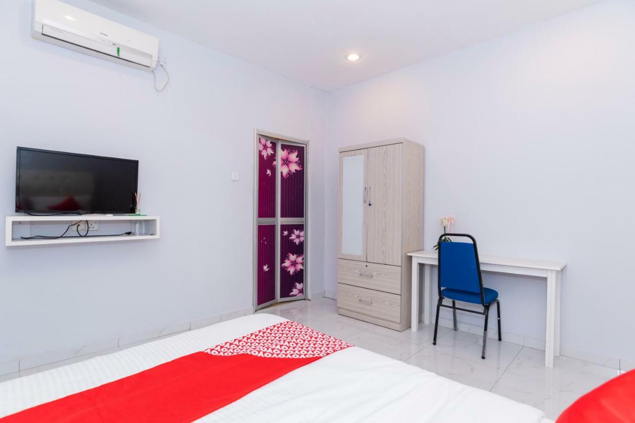 Oyo 1228 R & R Motel Johor Bahru Exteriör bild